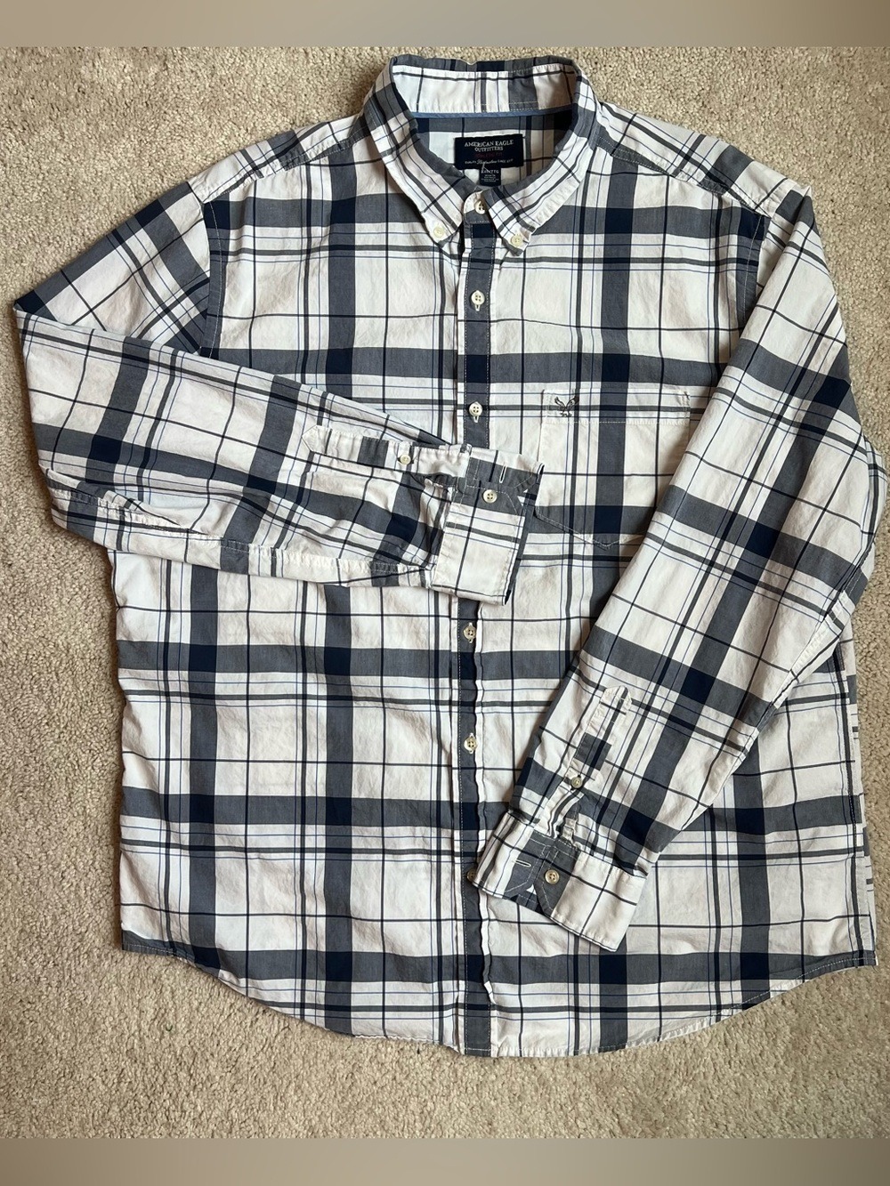 American Eagle Outfitters White and Navy Plaid Button-Down Shirt 100% Cotton XXL